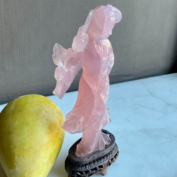 Vintage Rose Quartz Mother and Child Sculpture on a carved Wood Base - Picture 2 of 13